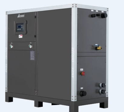Capacité de refroidissement de 10,4 kW Refroidisseur refroidi à l'eau AWK-3