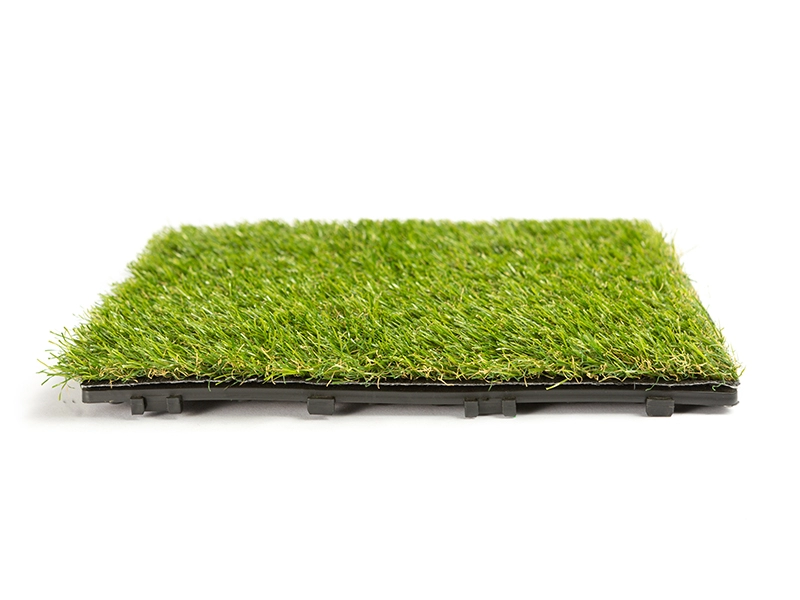 Tapis vert artificiel pour animaux de compagnie pour jouer avec de l'herbe de tapis décorative et de l'herbe de planche