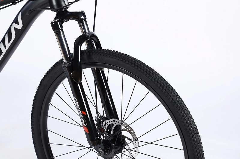 Vélo de montagne en acier en alliage d'aluminium de 26 pouces à 21 vitesses