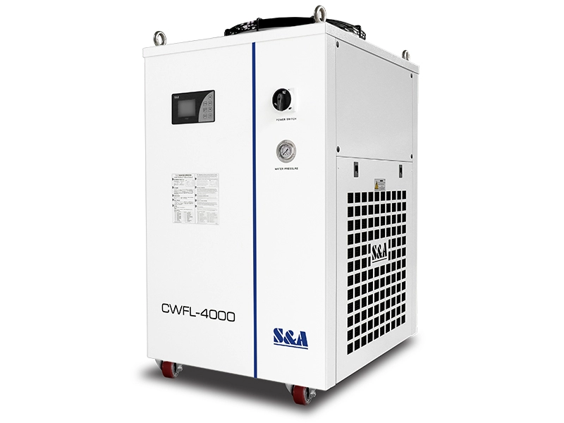 Refroidisseurs d'eau à double circuit de refroidissement CWFL-4000 performances de refroidissement stables AC 380V 50/60Hz