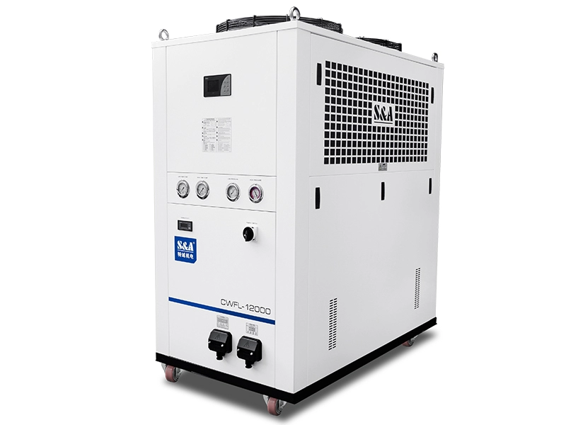 Refroidisseurs d'eau refroidis par air de réfrigération à recirculation CWFL-12000 pour laser à fibre 12KW