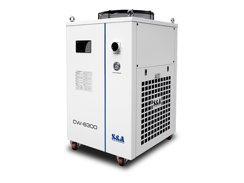 Refroidisseurs d'eau refroidis par air CW-6300 capacité de refroidissement 8500W Prend en charge le protocole de communication Modbus-485