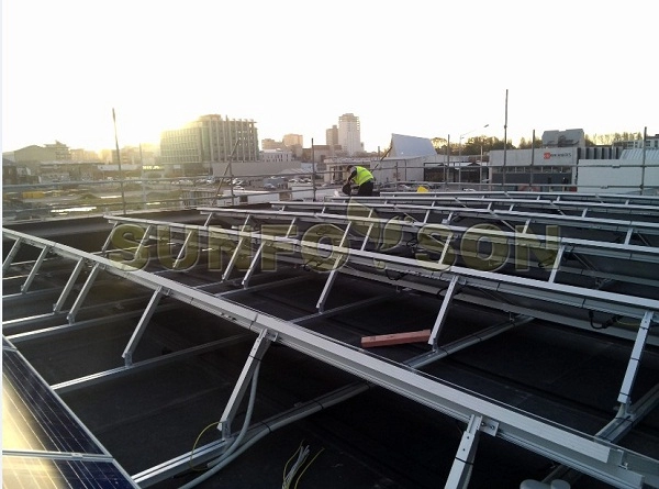 Support de toit solaire réglable