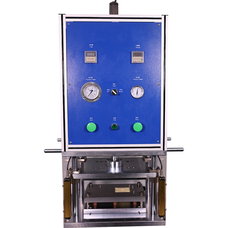 Machine de thermoformage automatique de batterie pour la formation de cas de cellule de poche