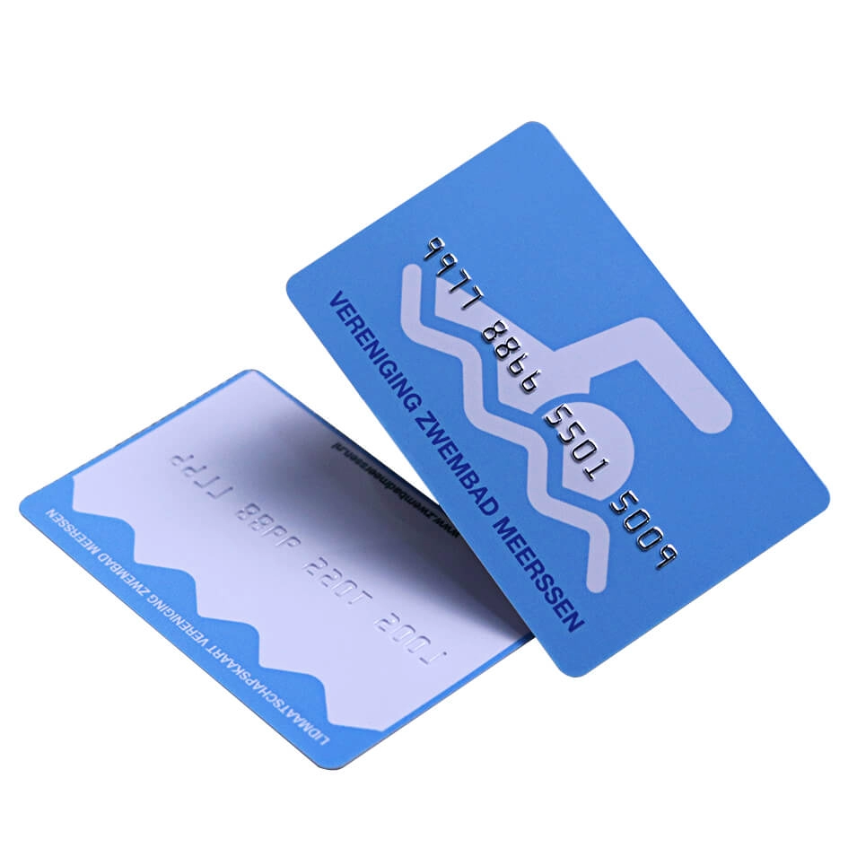 Cartes de fidélité de PVC de 13.56MHz RFID FM08 avec la numérotation de relief