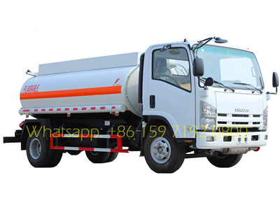 Camion-citerne de carburant ISUZU 5000L