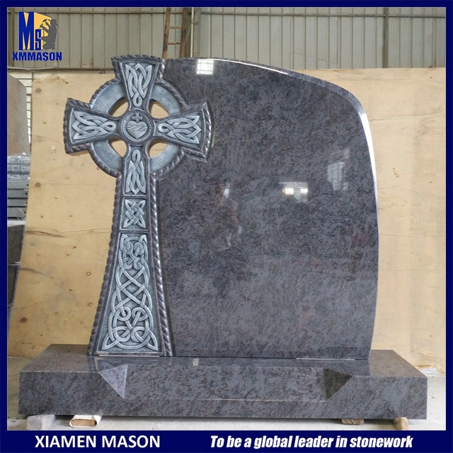 Pierre tombale commémorative de la croix celtique en granit irlandais