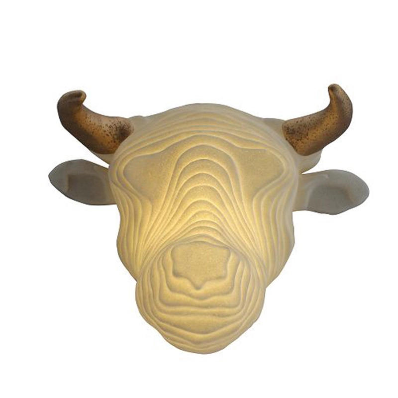 Lumière LED de sculpture murale en grès à tête de vache en couches