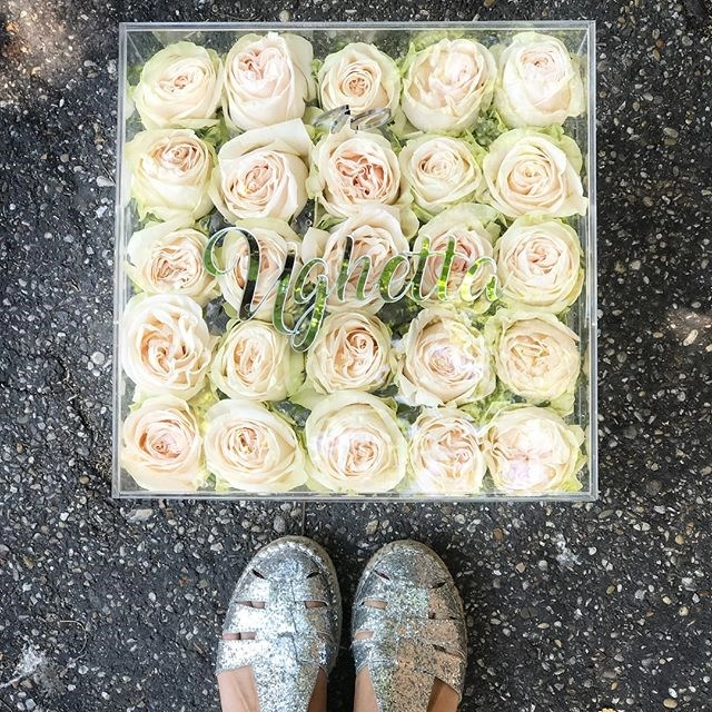 Boîte d'emballage de fleurs en forme de coeur en acrylique transparent