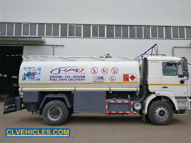 Camion-citerne de pétrole brut Shacman 18000 litres