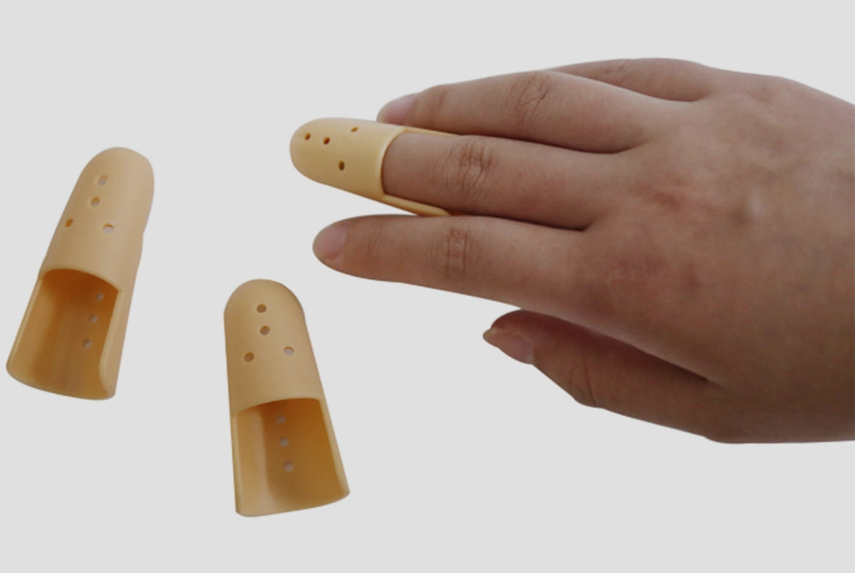 Attelles médicales et respirantes Stack Finger Plastique rigide avec sept tailles
