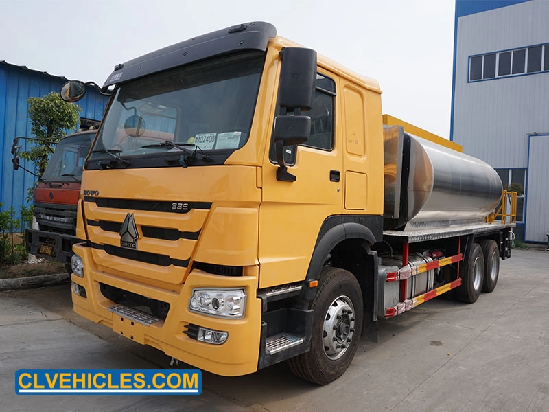 Camion distributeur d'asphalte intelligent HOWO 15 tonnes