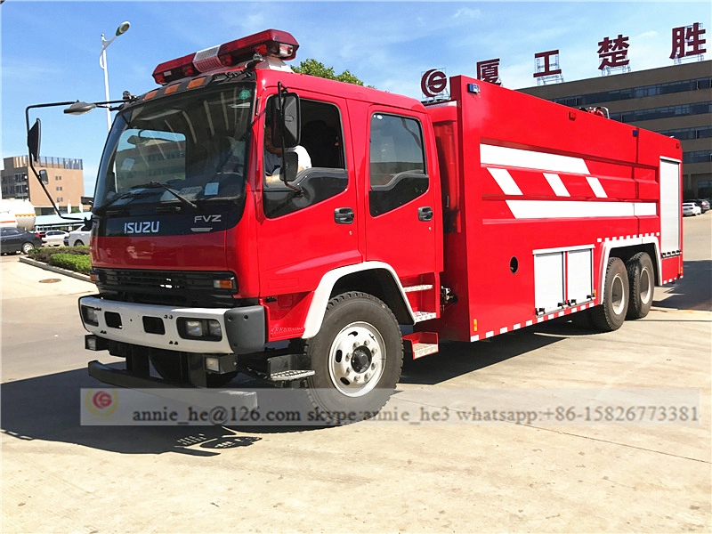 Camion de pompier 10，000L ISUZU 6*4