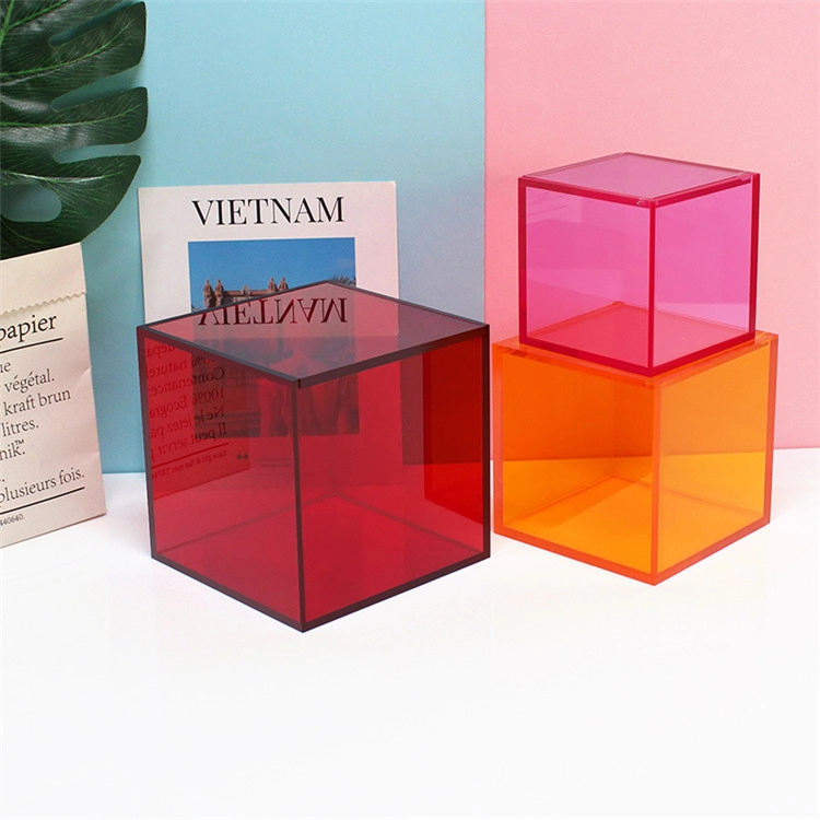 Boîte acrylique rectangulaire colorée personnalisée