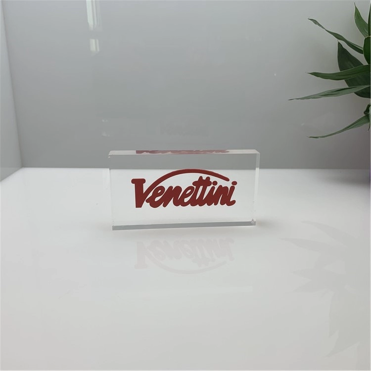 bloc de logo acrylique solide transparent de table clair avec logo d'impression