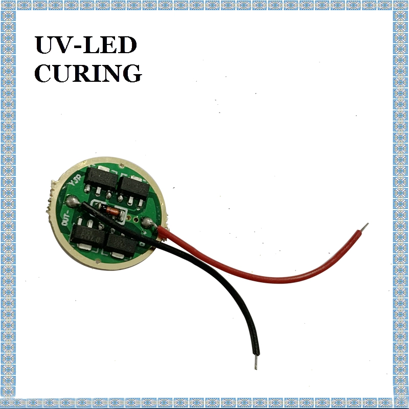 Carte de pilote de lampe de poche UV 17mm 7135 * 4IC Circuit imprimé de gradateur simple