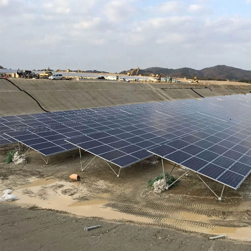 Structure de montage sur panneau de systèmes d'énergie solaire réglable