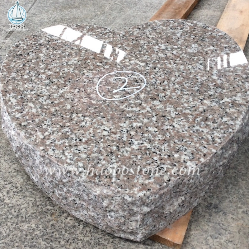 Pierre tombale funéraire sculptée en cœur de granit G635 de granit de Chine