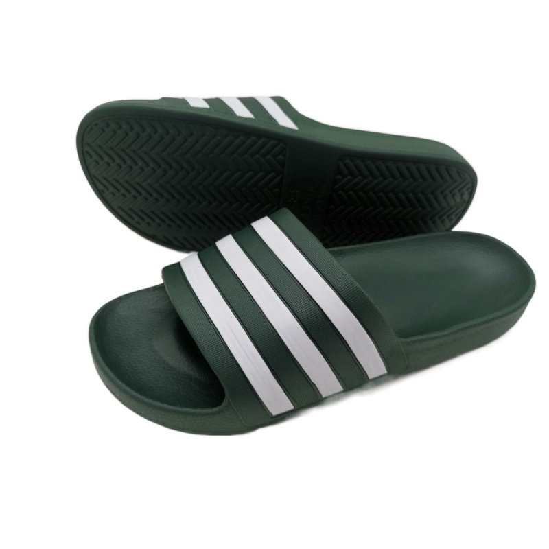 Beach slide sandal