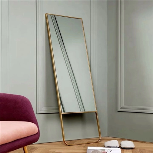 Miroir sur pied moderne en métal doré