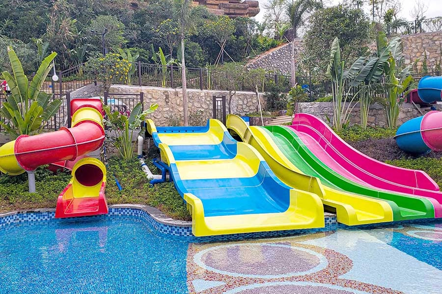 Glissière d'eau extérieure de glissière de piscine d'enfants d'amusement d'hôtel de conception de parc aquatique