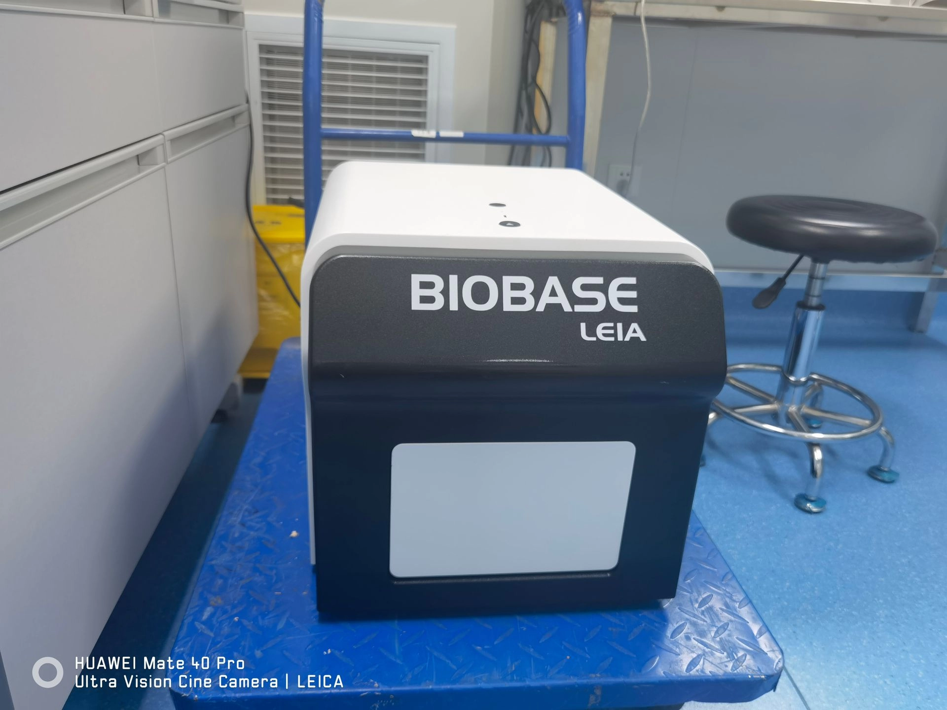 Système de détection quantitative fluorescente, PCR en temps réel avec écran LCD, offre spéciale