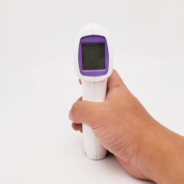 Multi-fonction nouveau thermomètre portatif numérique infrarouge pour bébé sans contact
