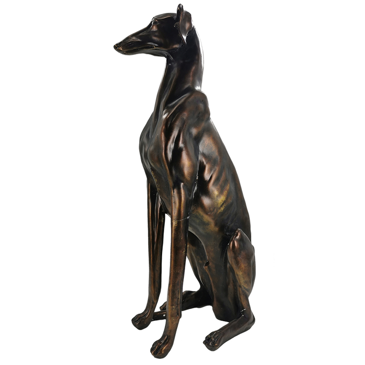 chien de chasse en coloration bronze