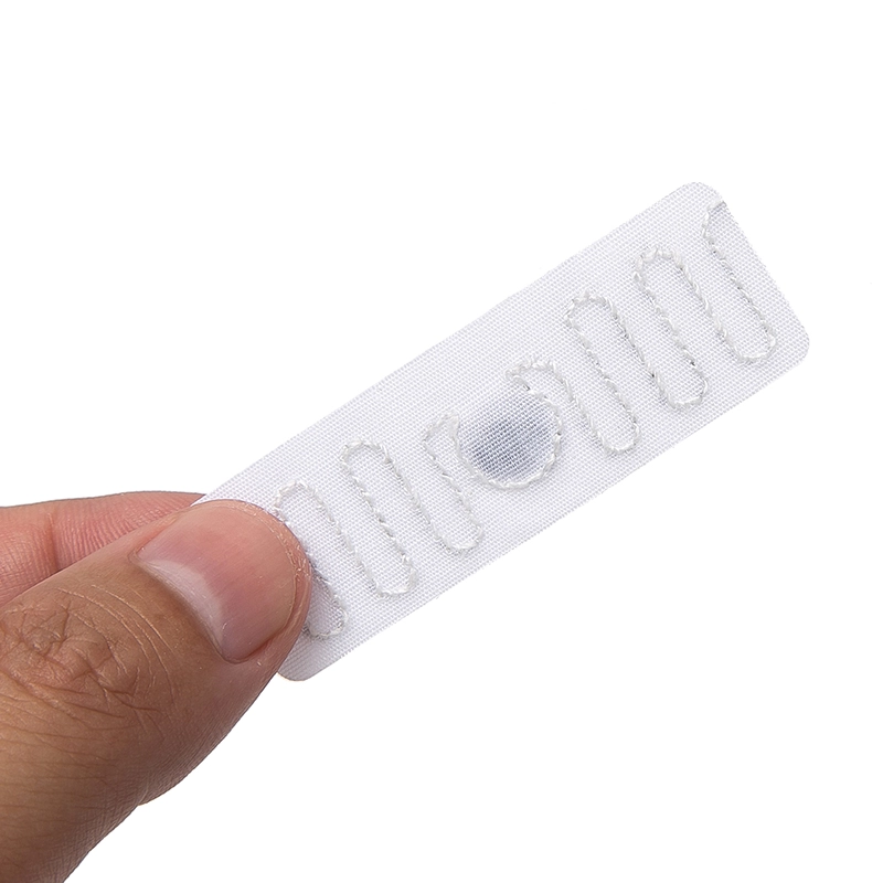 Étiquette de blanchisserie RFID pour vêtements en lin Textile UHF blanc tissé 860-960 MHz pour le suivi des vêtements