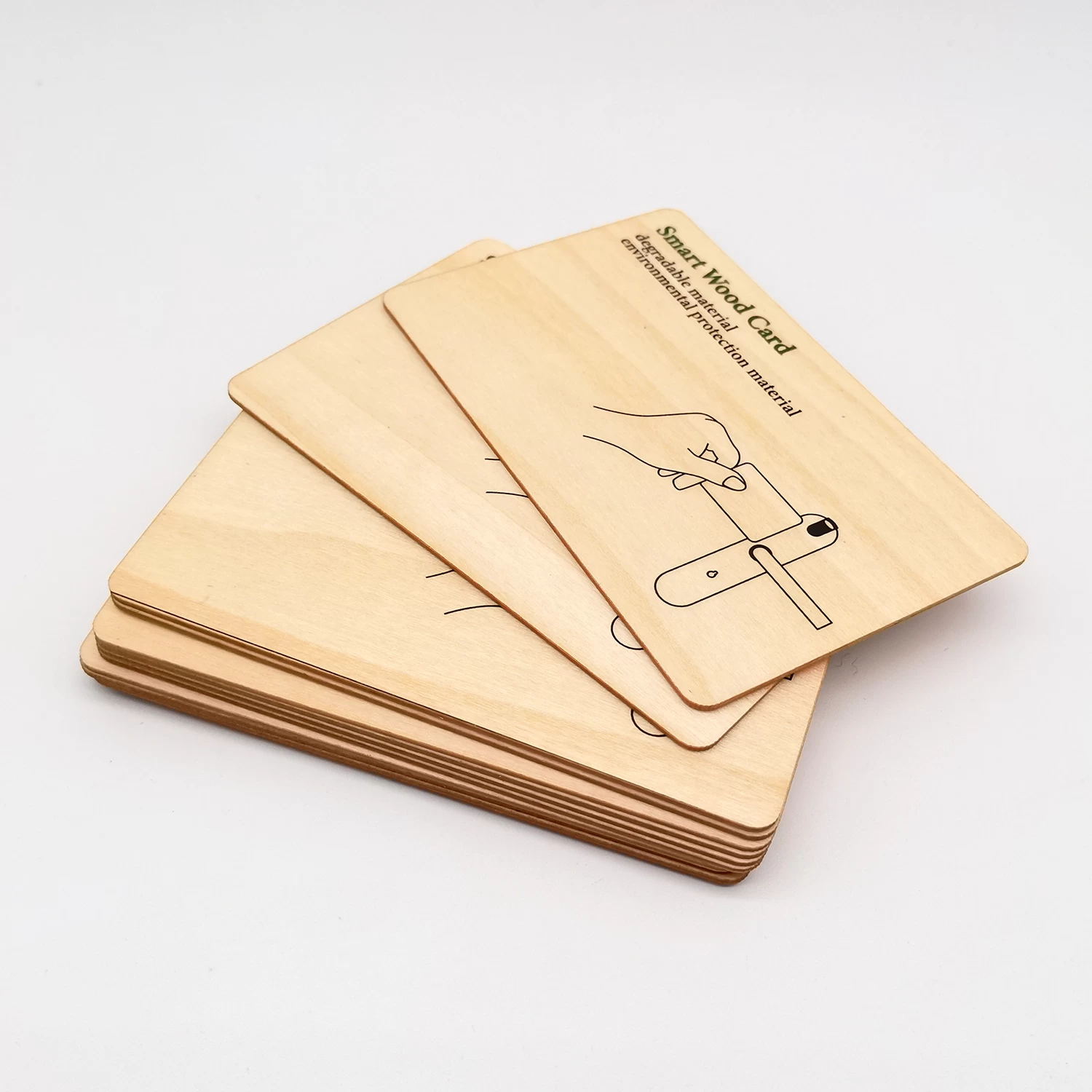Cartes de visite programmables en bois de bambou RFID ISO14443A Smart NTAG 213 NFC carte en bois