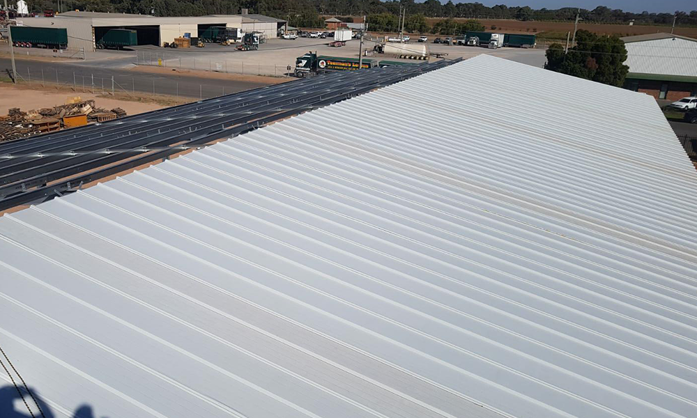 panneaux de revêtement de toit thermiques en polyuréthane