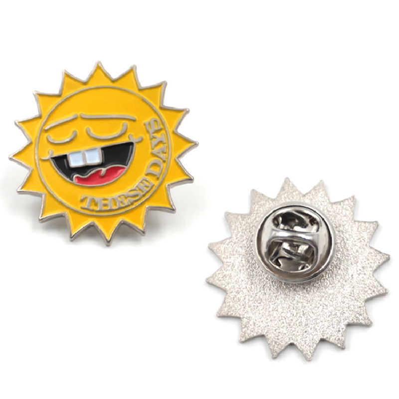 Broche en émail doux soleil en alliage de zinc personnalisé en usine